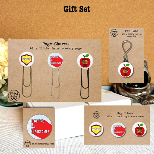 Set of small gifts included in a gift box.
